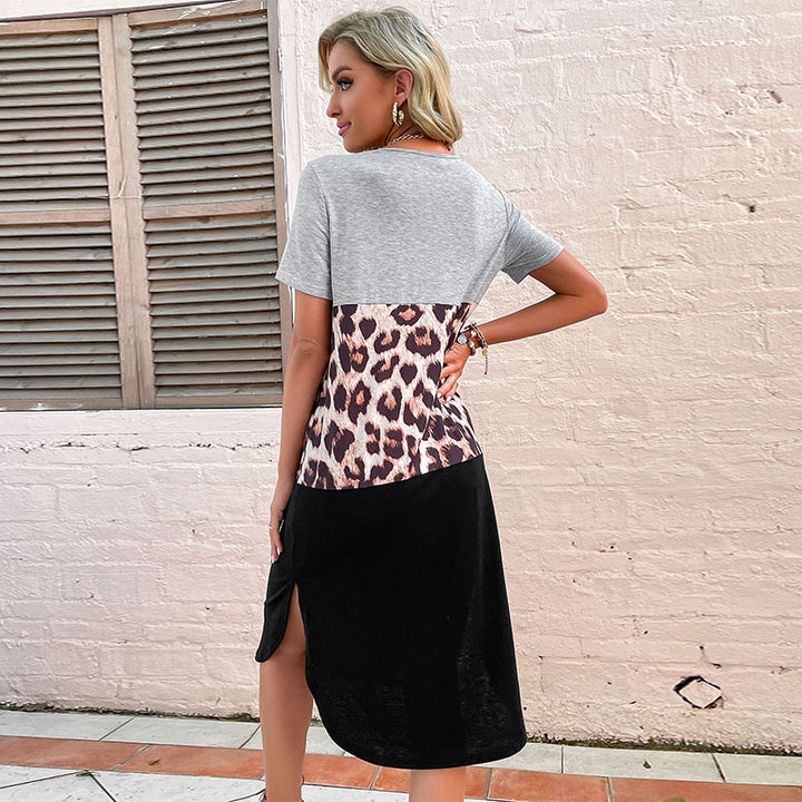 Dame mode T-shirt kjole med leopardmønster og afslappet snit Stilla