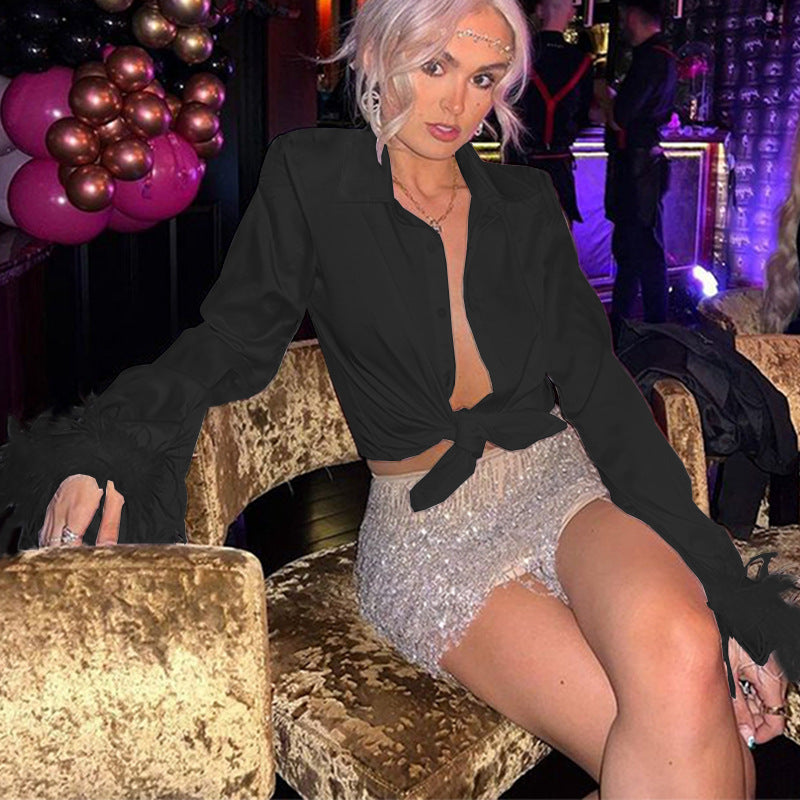 Dame stilfuldt top med punkmønster og elegante kaftanærmer Stilla