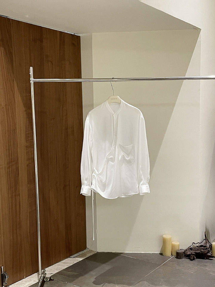 Damebluse med innovativt draperet design og fine detaljer Stilla