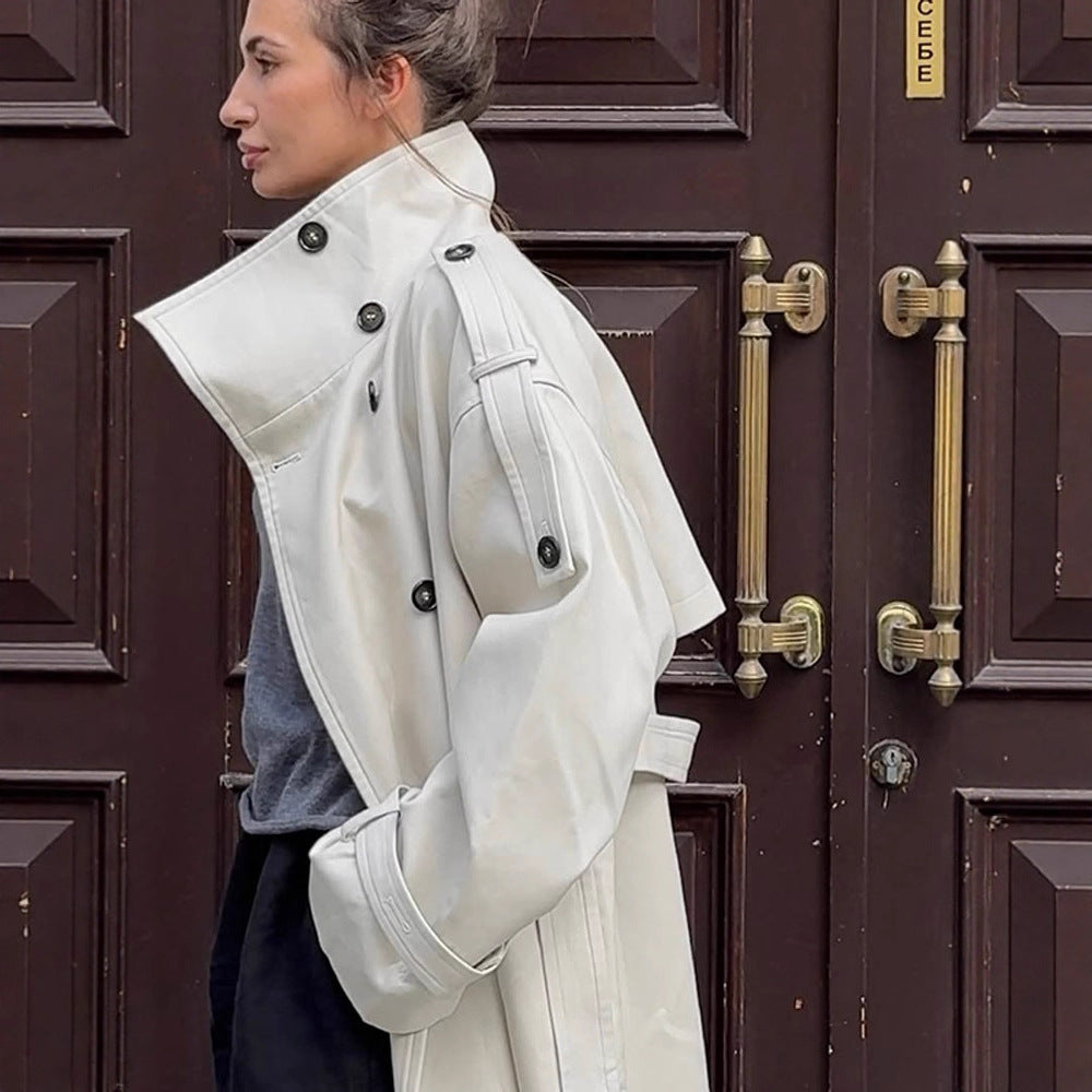 Dame Oversized Trenchcoat med lommer og stilfulde knapdetaljer Stilla