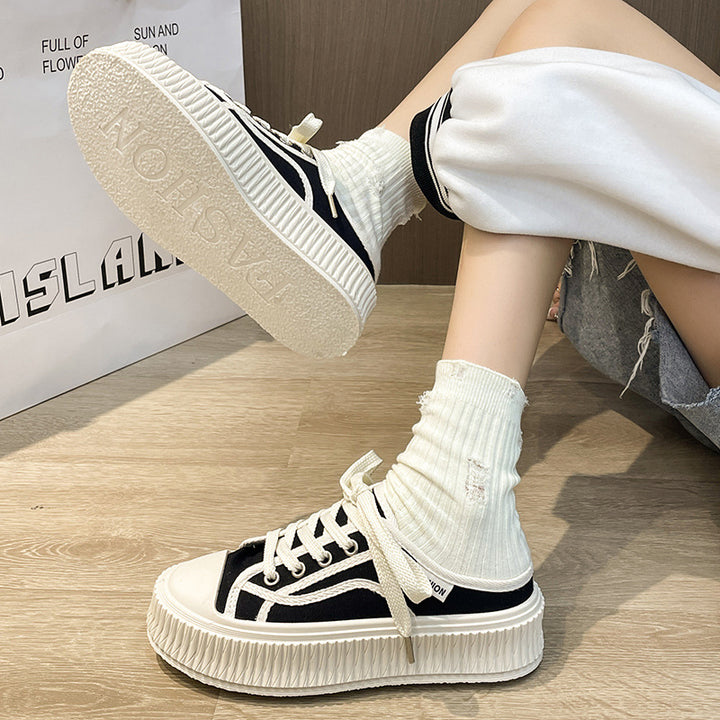Dame Modische Sneakers med tykk platformsål og åndbar overfladestruktur Stilla