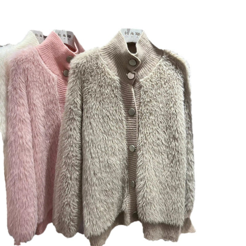Kvinders hyggelige cardigan med knaplukning og høj krave Stilla