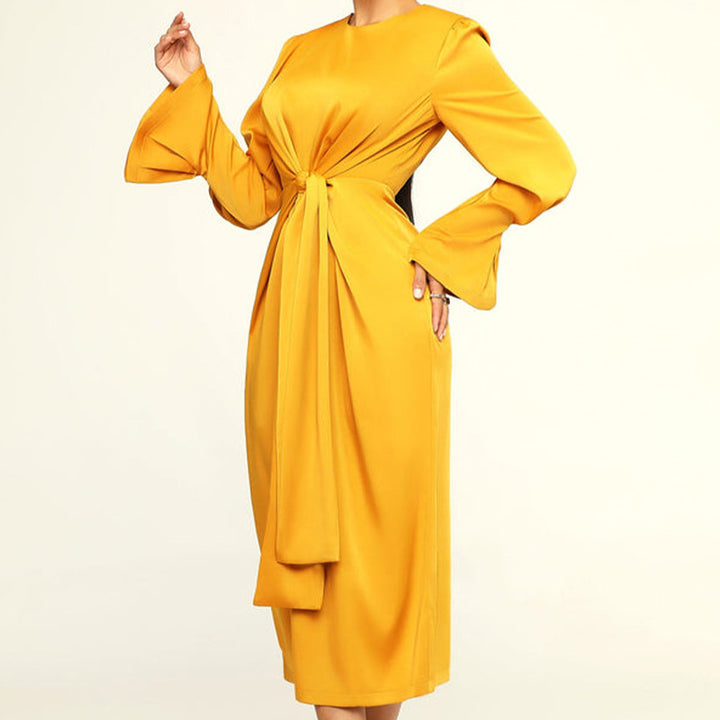 Dame Elegant Midi-kjole med drapering og lange ærmer Stilla