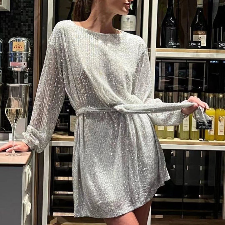 Dame Glamorøst Mini-Kjole med glitrende stof og elegante detaljer Stilla