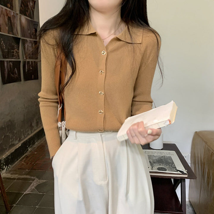 Kvinder Elegant Strikket Sweater med Knap Detaljer og Fin Rib Mønster Stilla