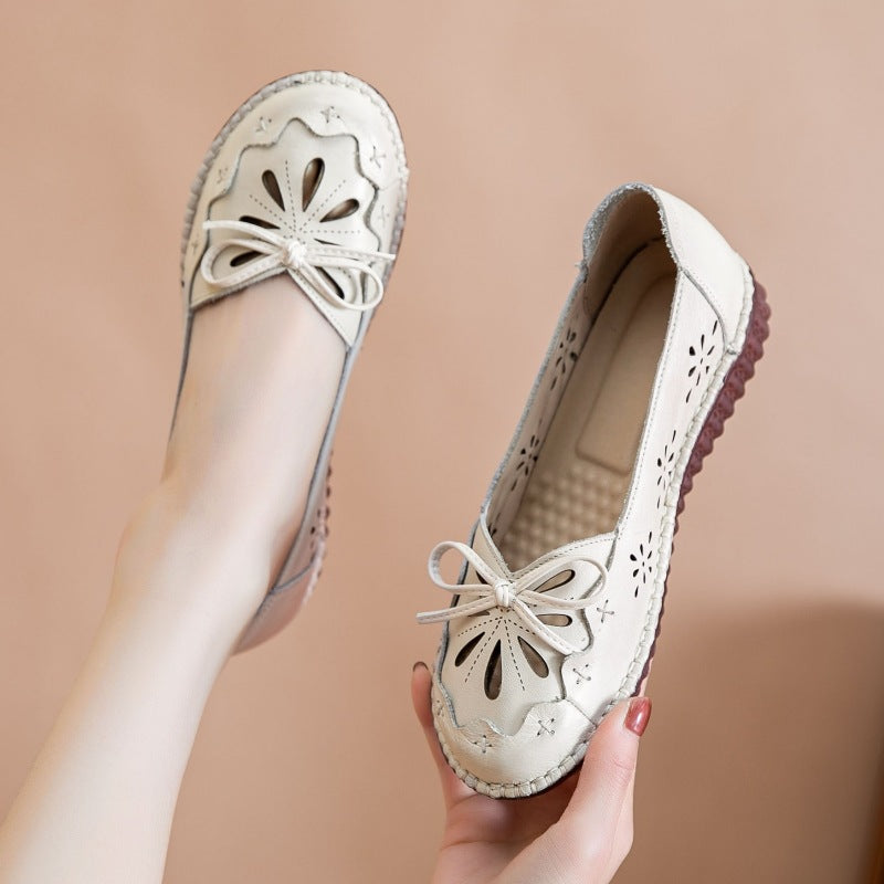 Femme Floral Cut-Out Fritidsflade Stilla