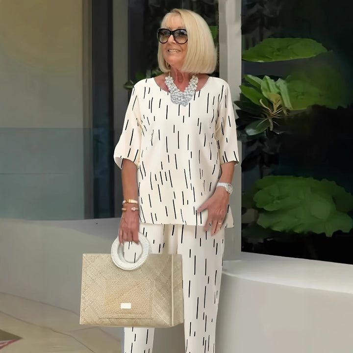 Femme Chic To-Delte Lounge Sæt Stilla