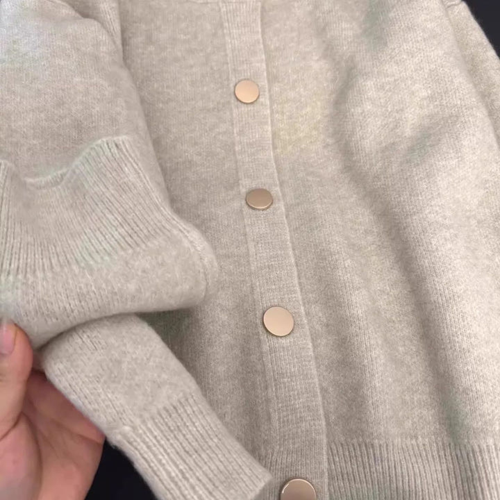 Kvinders fluffy cardigan med store knapper Stilla