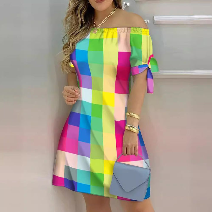 Dame Off-Shoulder Kjole med florale accenter og legende ærmer Stilla