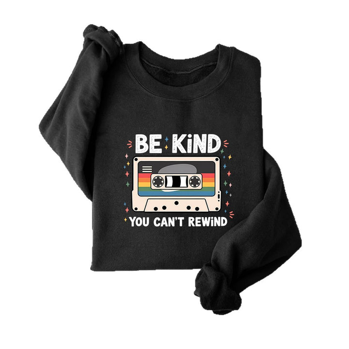 Kvinders sweatshirt med vintage kassette-design og inspirerende skrift Stilla