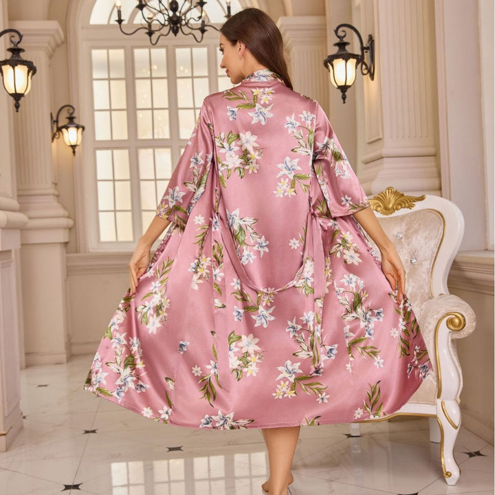 Dame Floral Satin Morgenkåbe med åben slids Stilla
