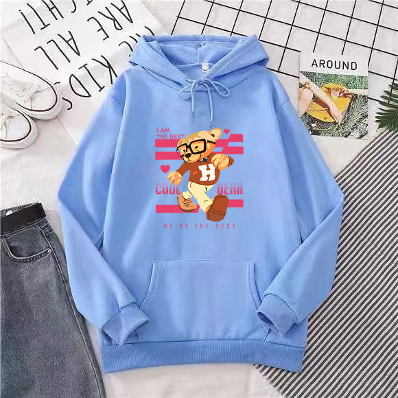 Damehoodie med sjove bjørnemotiver og unikt grafisk print Skovae