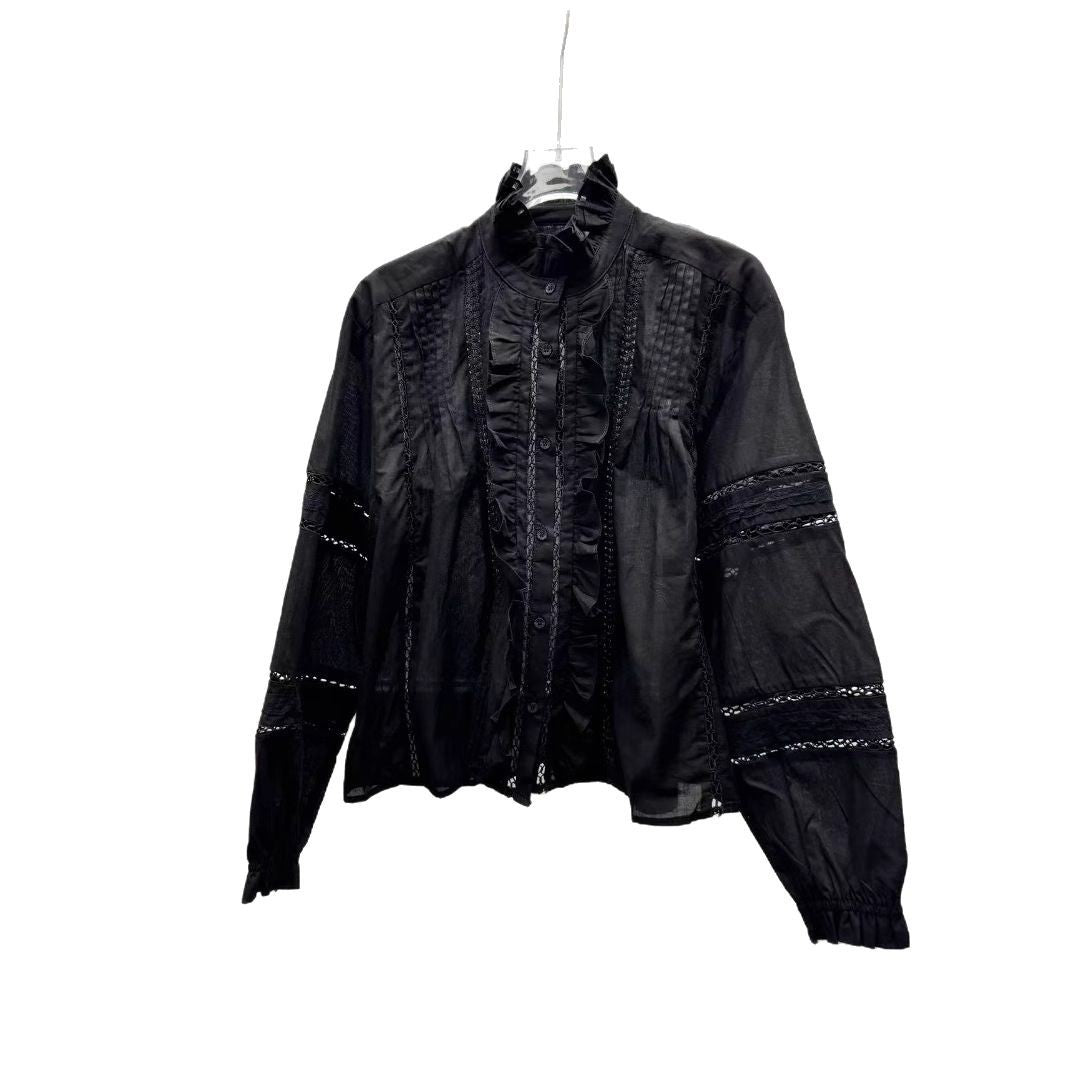 Damebluse med fine flæser og elegante broderidetaljer Stilla
