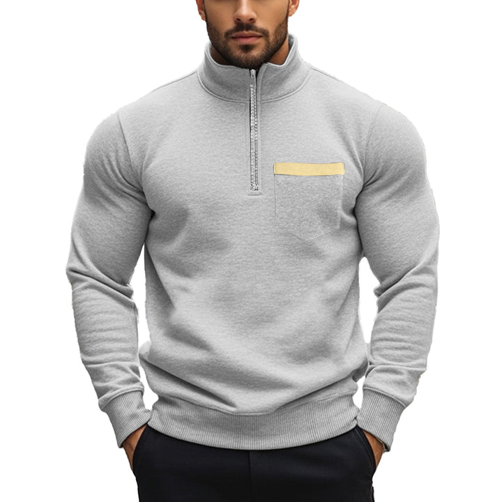 Herre sporty sweater med høj afsluttende krave og dekorativ brystlomme Stilla