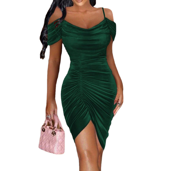 Dame Smart Cocktailkjole med Off-Shoulder-design og Drapering Stilla