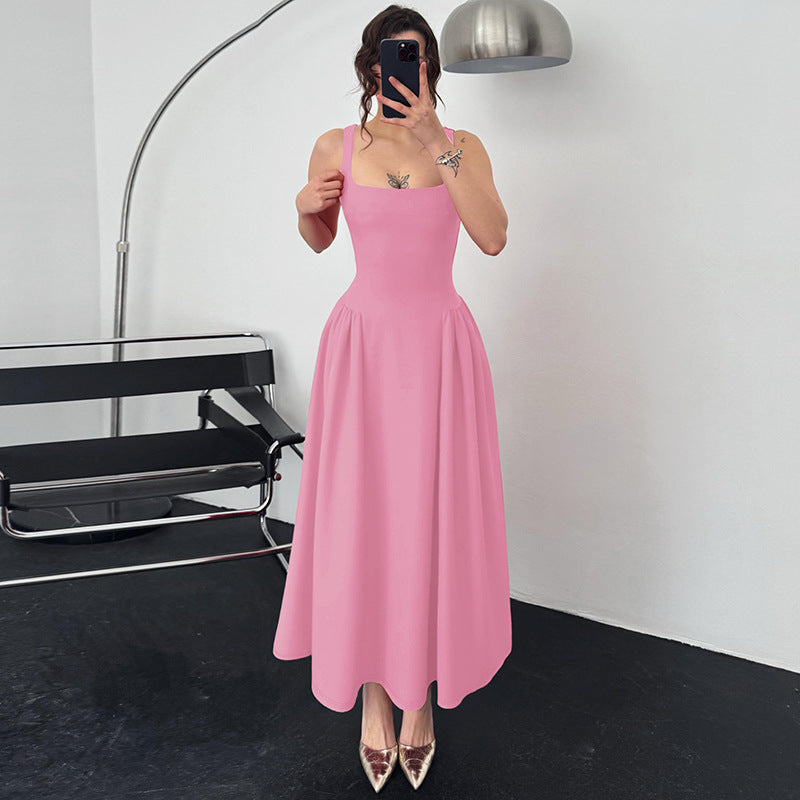Damer Elegant aftenkjole med firkantet udskæring og flydende skirt Skovae