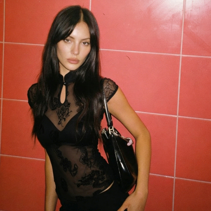 Dame elegant spids bluse med diskrete accenter Skovae