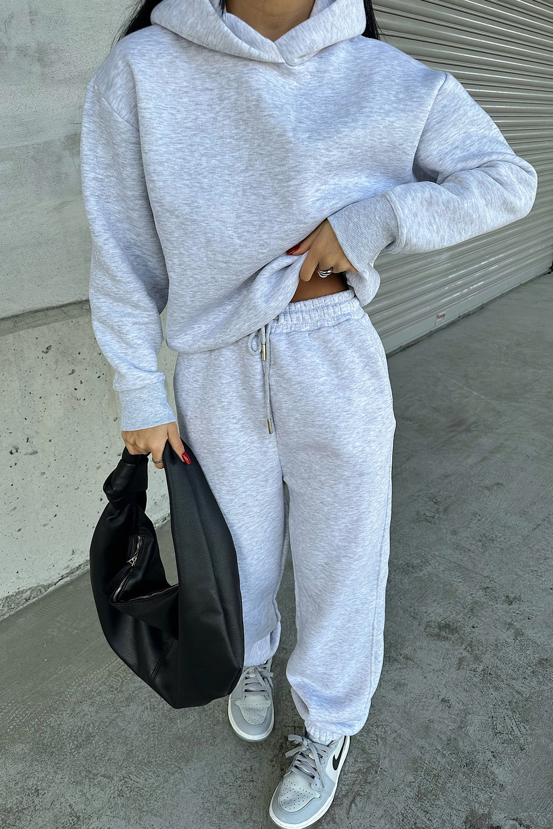 Kvinders sporty hoodie med elegant snit Skovae