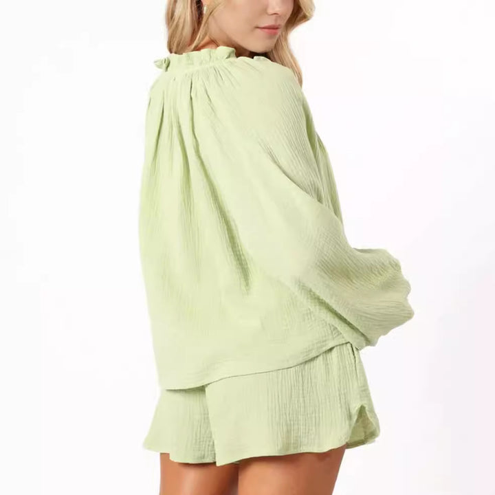 Dame let kortærmet loungewear-sæt med vide ærmer og V-hals Stilla