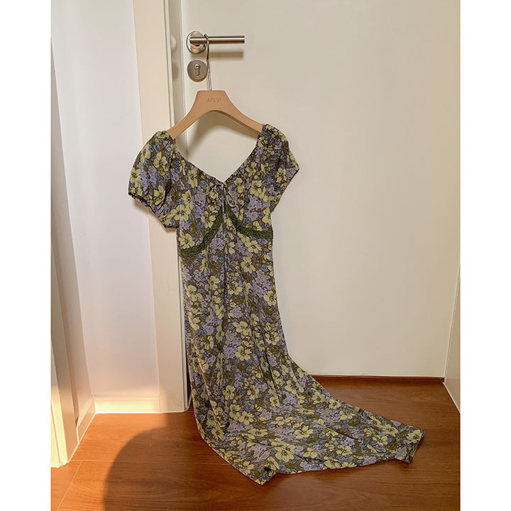 Dame maxikjole med blomsterdesign og raffinerede puffærmer Stilla