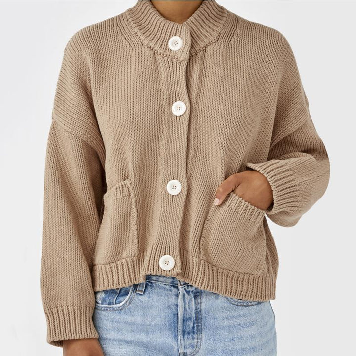 Dame Oversize Strikjakke med Ståkrave og Store Knapper Stilla