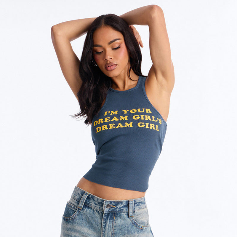 Dame Crop-top med kreativ skrift og tætsiddende snit Skovae