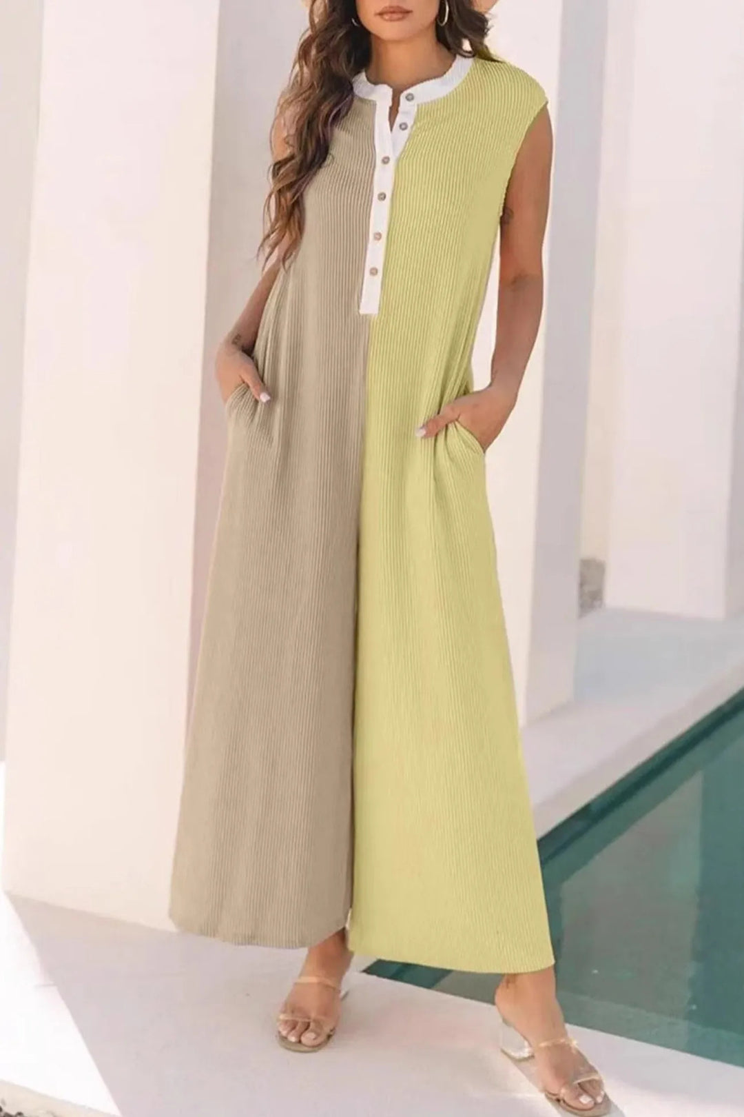 Dame Lange Sommerjumpsuit med knaplukning og praktiske lommer Stilla