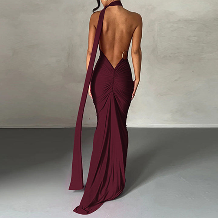 Dame elegant off-shoulder aftenkjole med slank silhuet Stilla