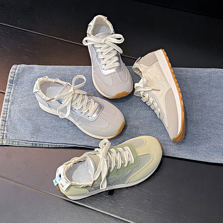 Dame Sneakers med let mesh-overdel og behagelig dæmpningsteknologi Stilla