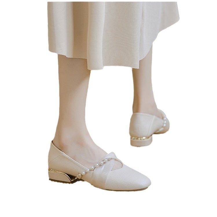 Dame elegante ballerinaer med moderigtigt remdesign og glitrende strassdetaljer Stilla