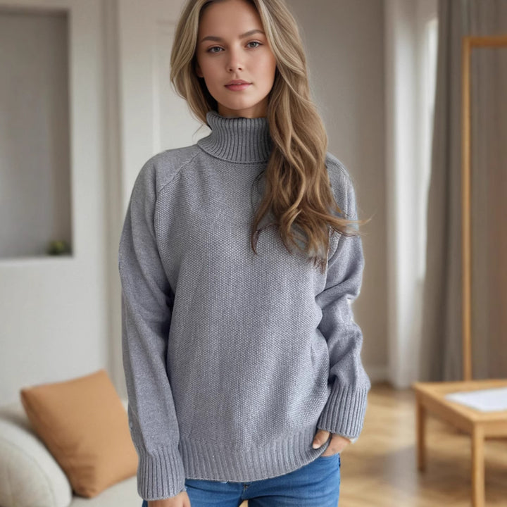 Kvinders sweater med høj krave lavet af blødt materiale Stilla