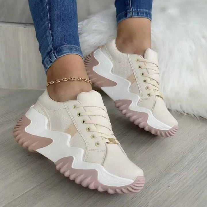 Dame Sporty Sneakers med innovativt bølgemønster og åndbart overmateriale kombination Stilla