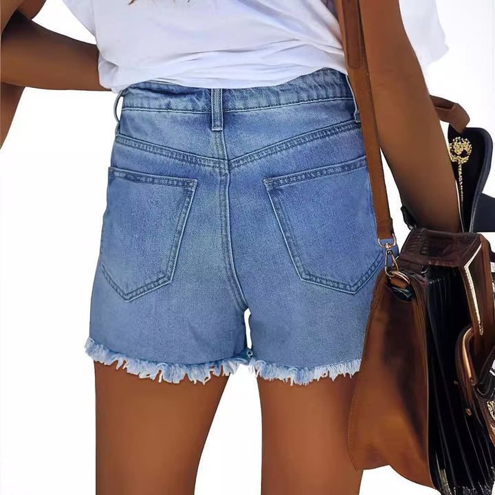 Dame Destroyed Denim-shorts med kreative patch-detaljer Skovae