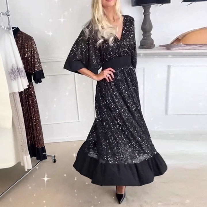 Kvinders Glamourøse Aftenkjole med Funklende Accenter og Voluminøse Ærmer Stilla