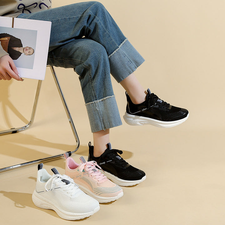 Dame løbesneaker med åndbart mesh-oberflade og stødabsorberende sål Stilla