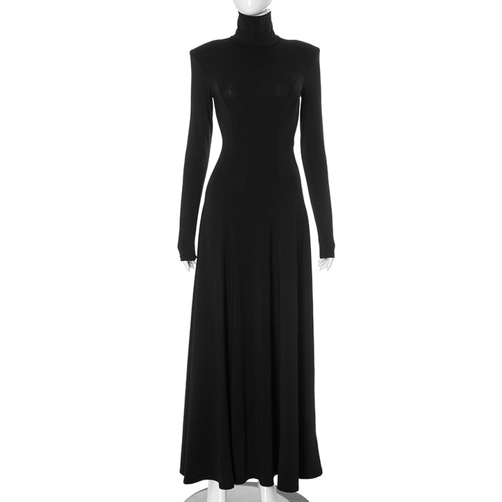 Dame Maxikjole med højtstående design og elegante skærdetaljer Stilla