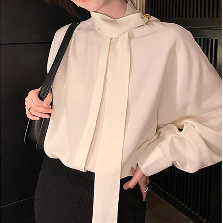 Dame elegant skjorte med sløjfe og moderne krave Stilla