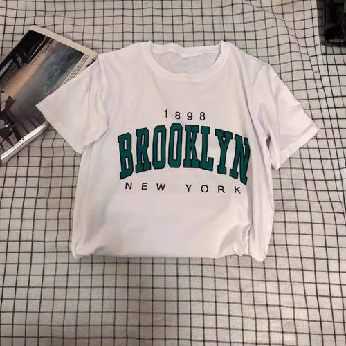 Dame Oversized T-Shirt med iøjnefaldende Brooklyn-print og moderne snit Stilla
