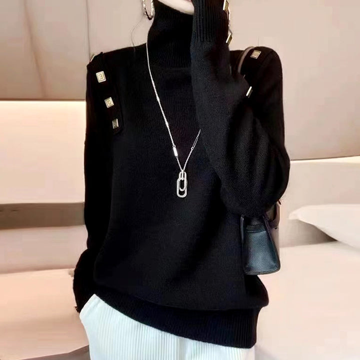 Kvinders højhals sweater med dekorative knapdetaljer Stilla