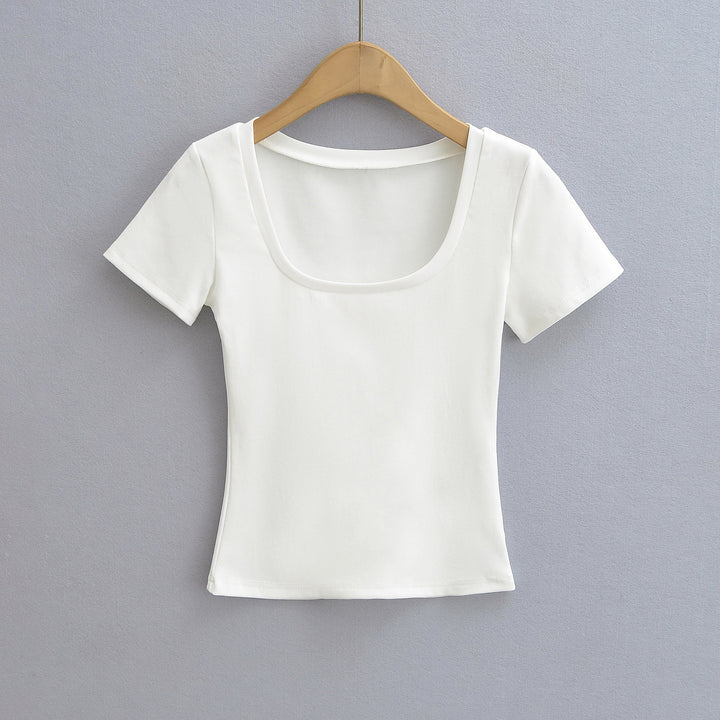 Dame tætsiddende T-shirt med rund halsudskæring og kortærmet design Stilla