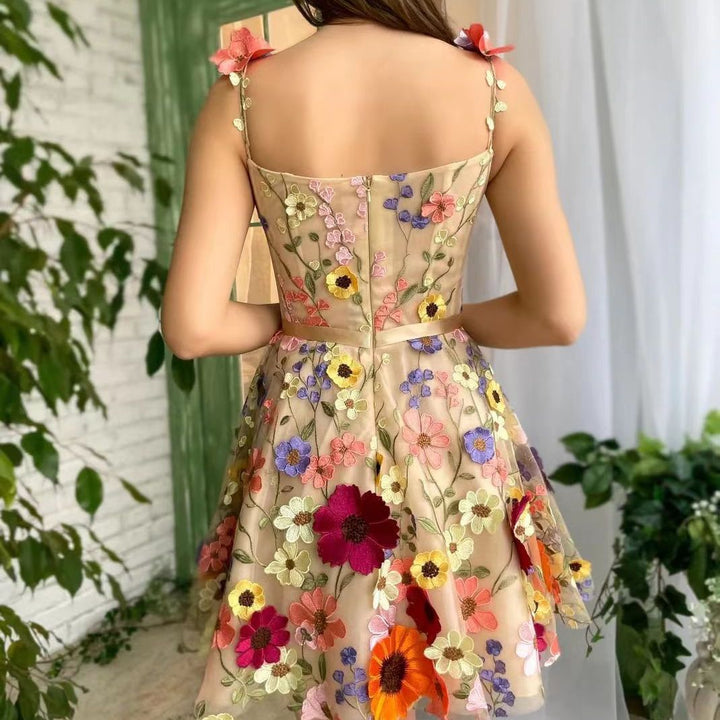 Stilla | Chic Blomster Broderi Bodycon Sexet Kjole