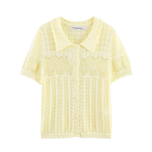 Dame luftig strikjakke med fine hulmønstre og knapbar design Skovae