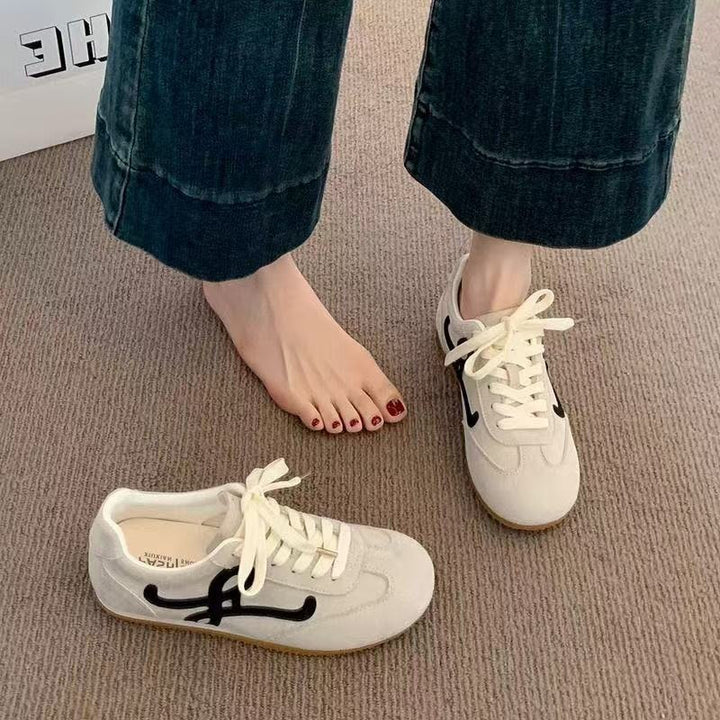 Dame Sporty Sneakers med åndbare materialer og skridsikker gummisål Stilla