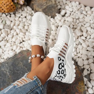 Dame Sporty Komfort Sneakers med stilfuld leopardmønster Stilla