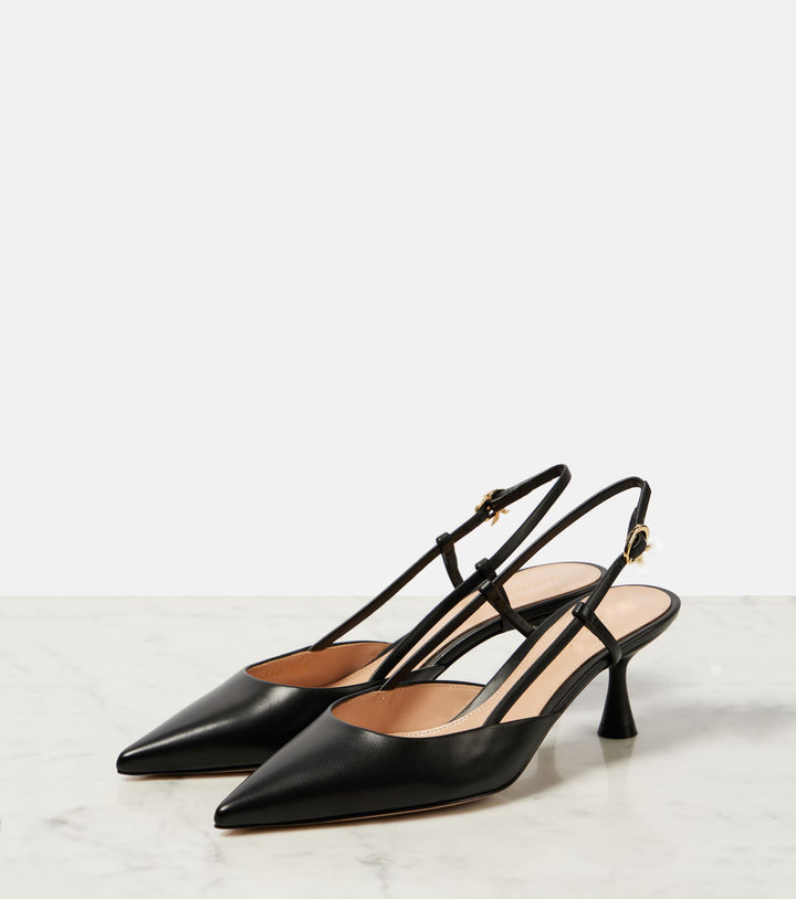Femme spidse tæer slingback pumps med elegant remdetalje Stilla