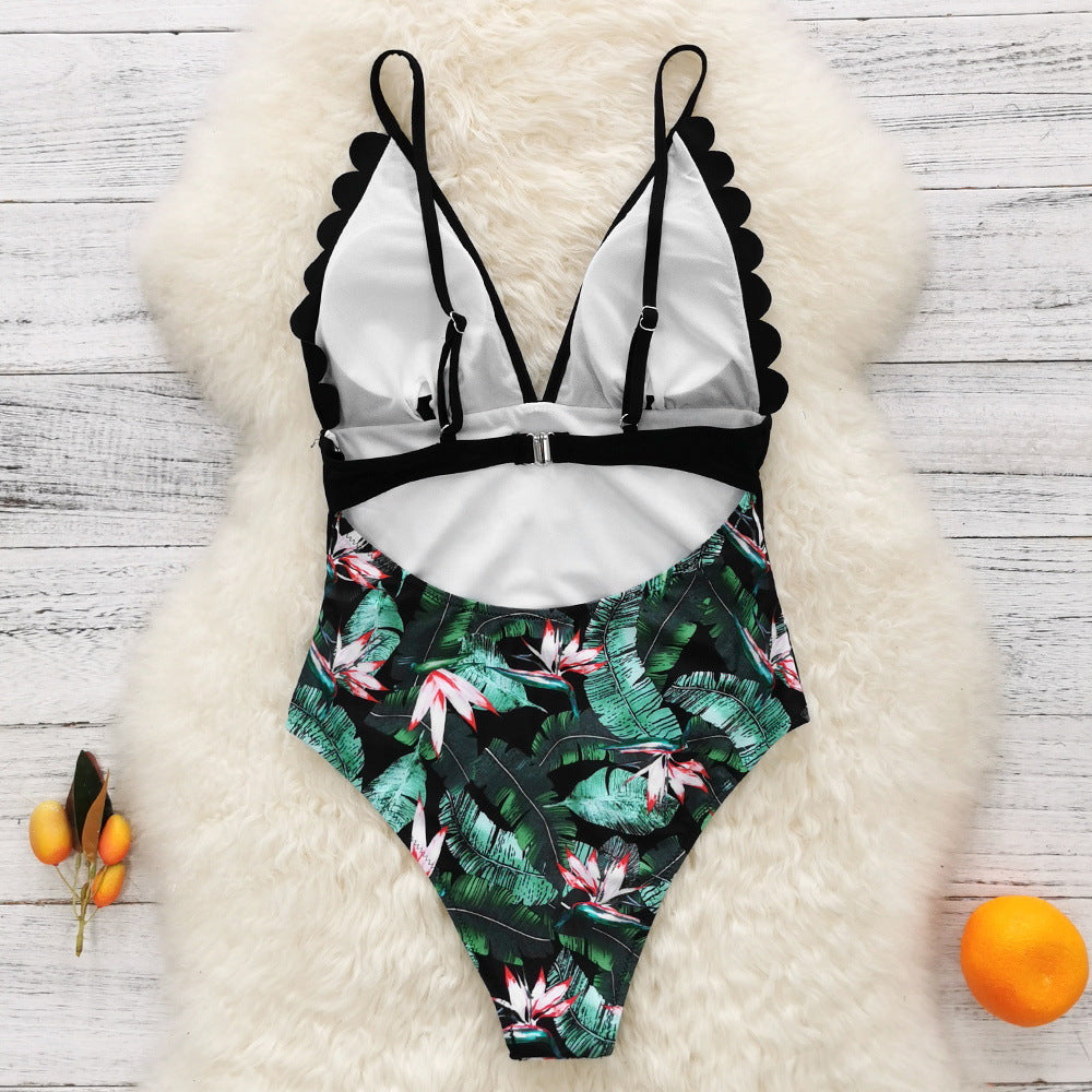Dame one-piece badedragt med blomsterdesign og detaljeorienteret snit Stilla