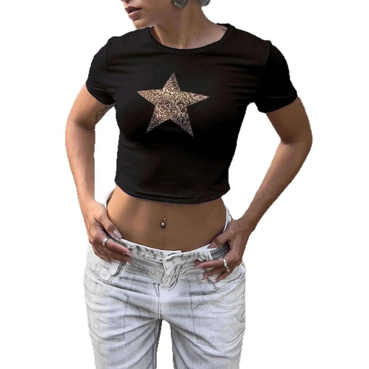 Dame Crop-T-Shirt med stilfuld leopardstjerne-design Skovae