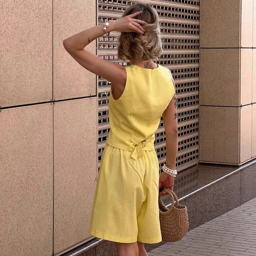 Dame Elegant og luftig sæt med indpakningsoverdel og shorts Stilla