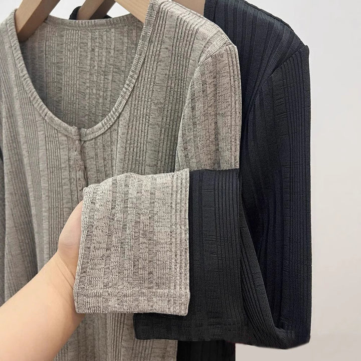 Kvinders tætsiddende langærmet sweater med knopdetaljer Stilla