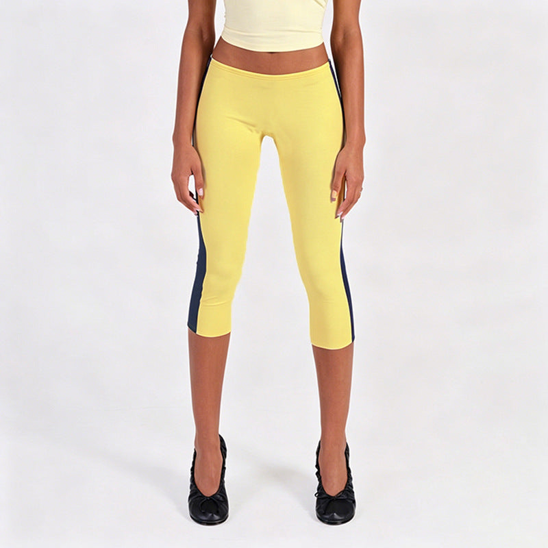 Damen Sportliche 3/4-Leggings mit seitlichen Kontraststreifen Skovae